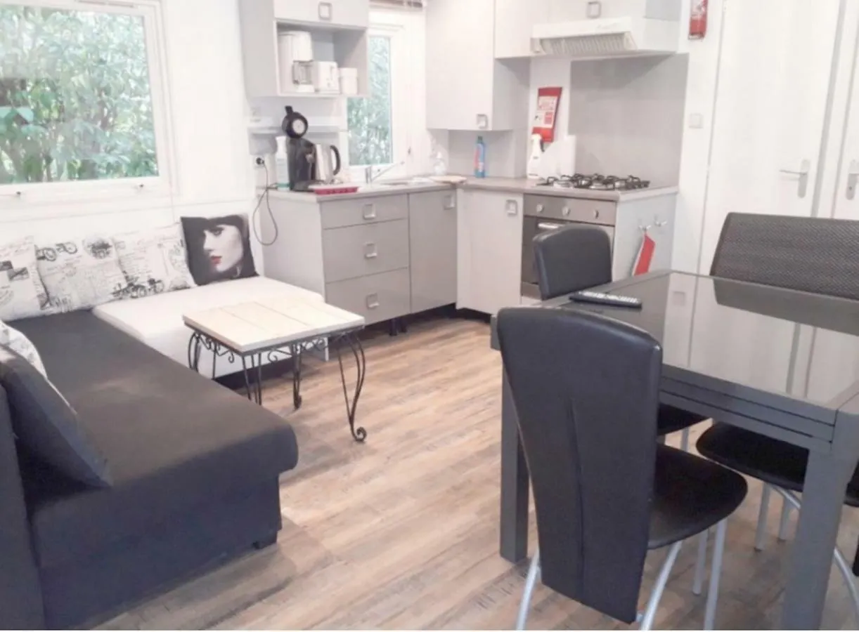 Mobile Home Service Hotelier Fréjus 4*,  France